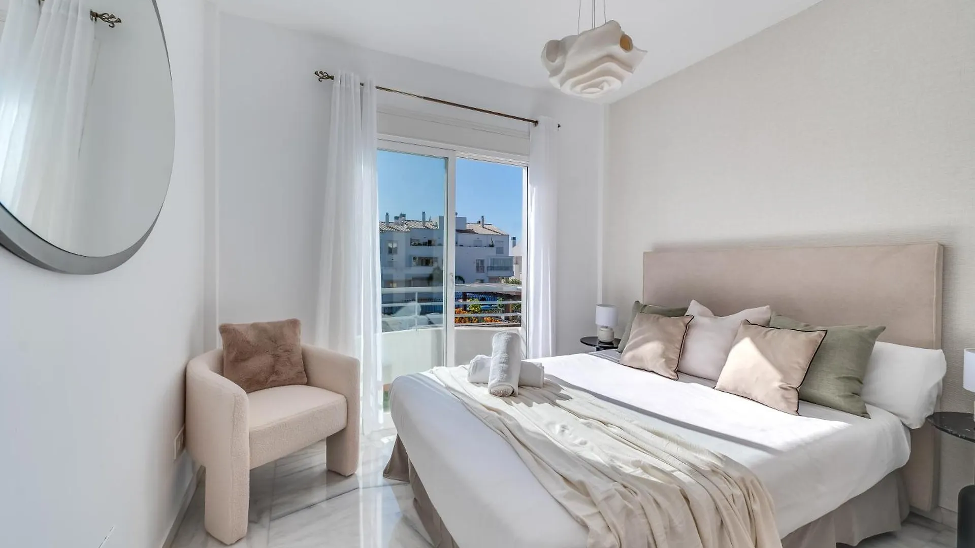 Vacation Marbella I Sunny Camelia Villa Heated Pool, Recently Renovated, Best Residential Neighborhood In Benalmadena, Short Walk To The Beach, Cinema Room 0*,